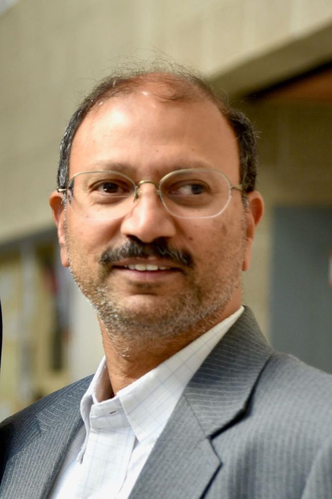 Headshot of Sudhakar Pamidighantam